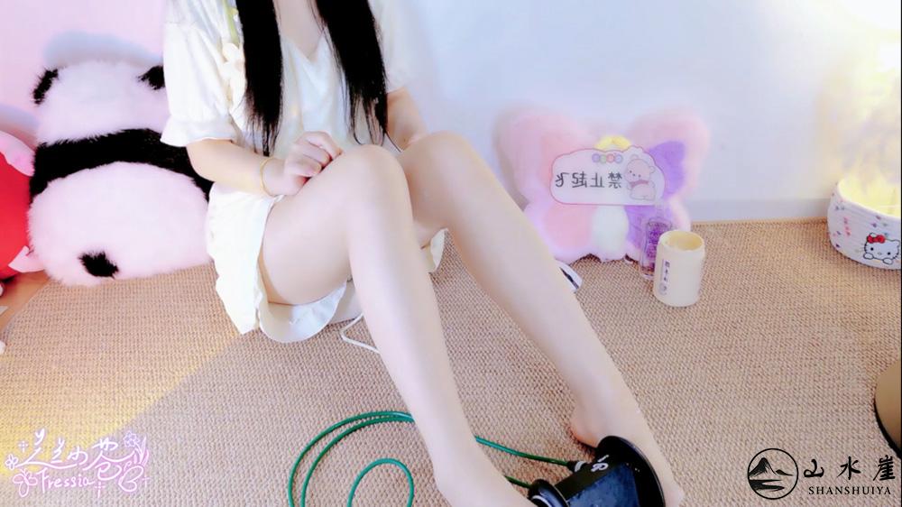 [图片：512bb31f4d57faa183e0eb0e4133bfef.jpg]