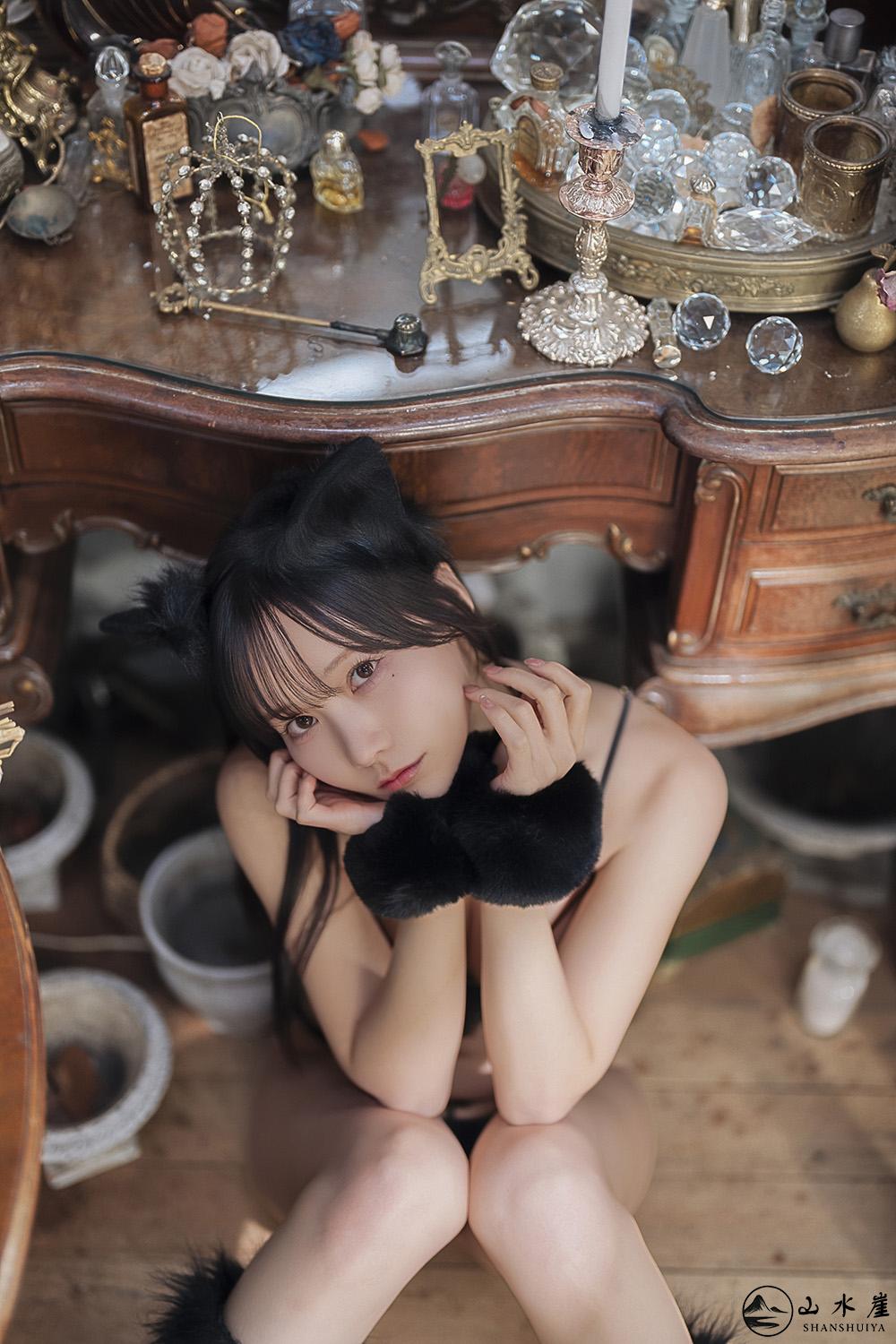 [图片：82fdc12f46d50f4fa17febb4279d8194.jpg]