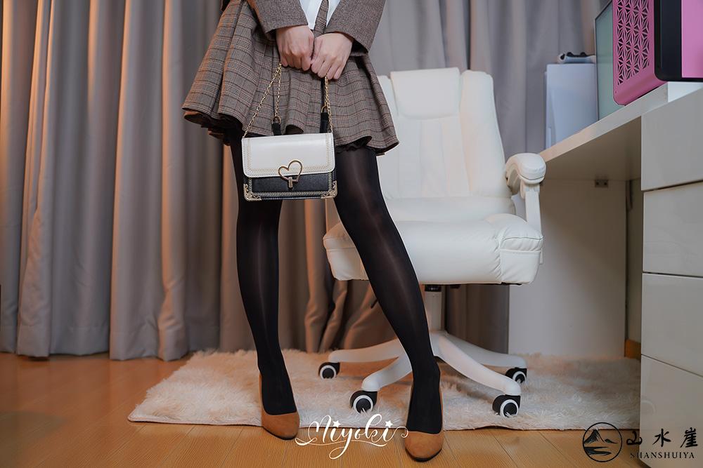 [图片：f6d637dac6cfda4c4ee3532b6ba05590.jpg]