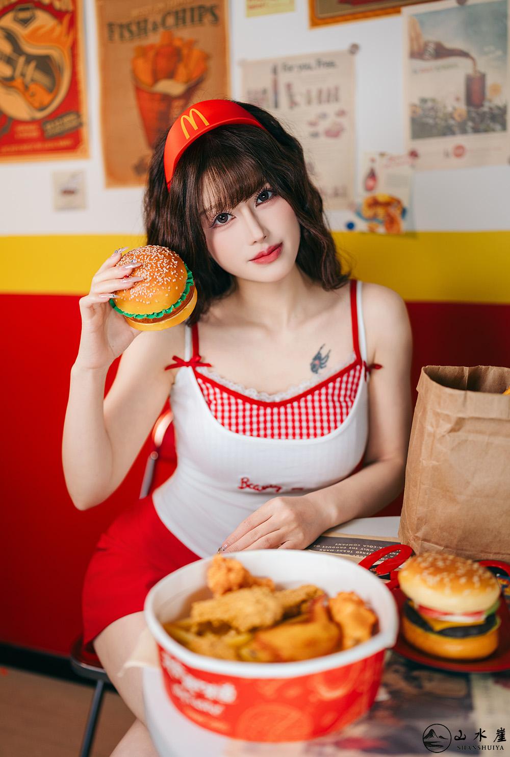 [图片：2f6cb0aa95269a578d34461a9a36d6b3.jpg]