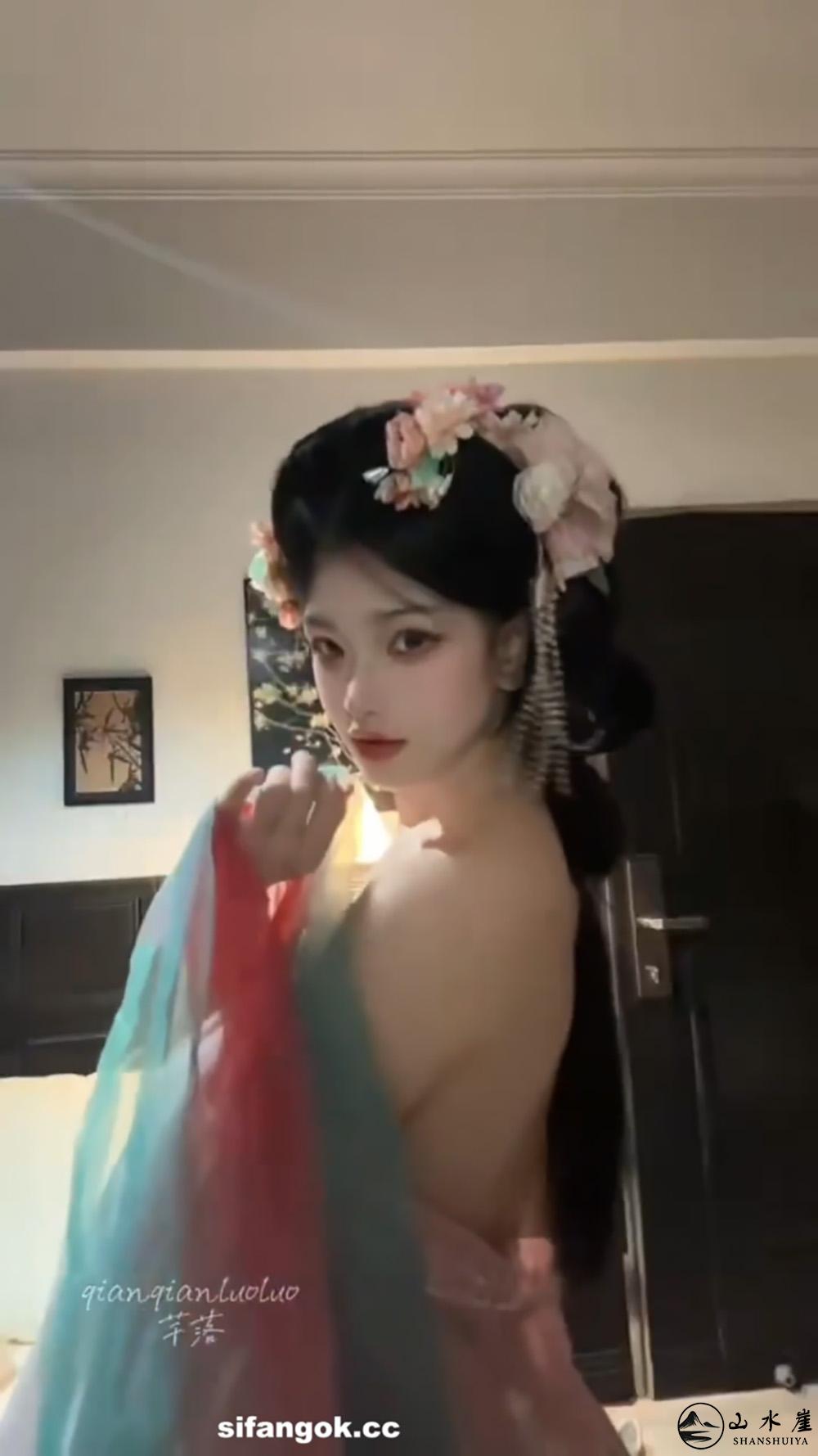 [图片：deee324c89496f7a7f1267a9d943c093.jpg]