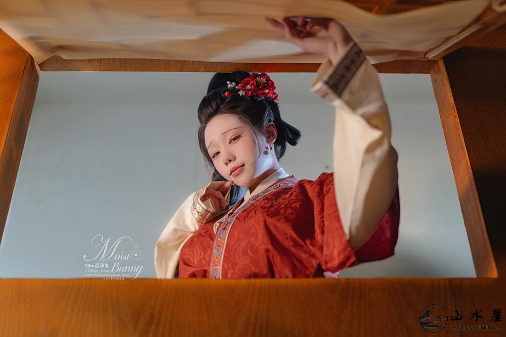 [图片：9507755c5c749b99bdb9aee416e18880.jpg]