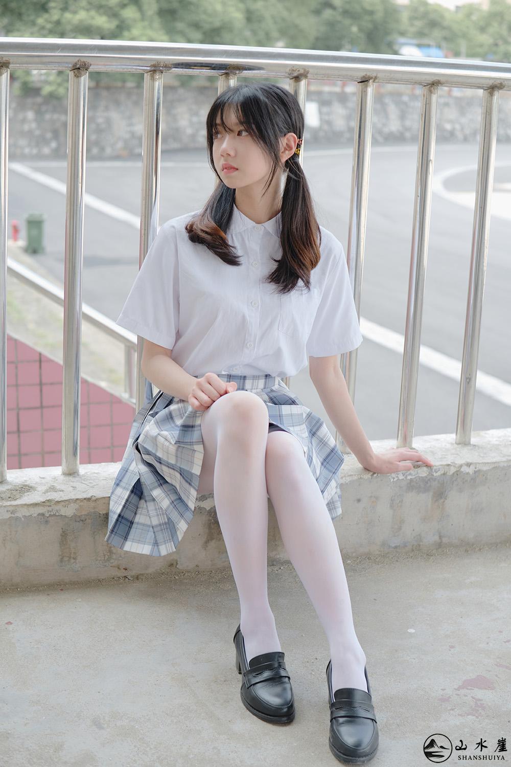 [图片：49f4c6ce4146ad84326a2ffc9f8d03ce.jpg]