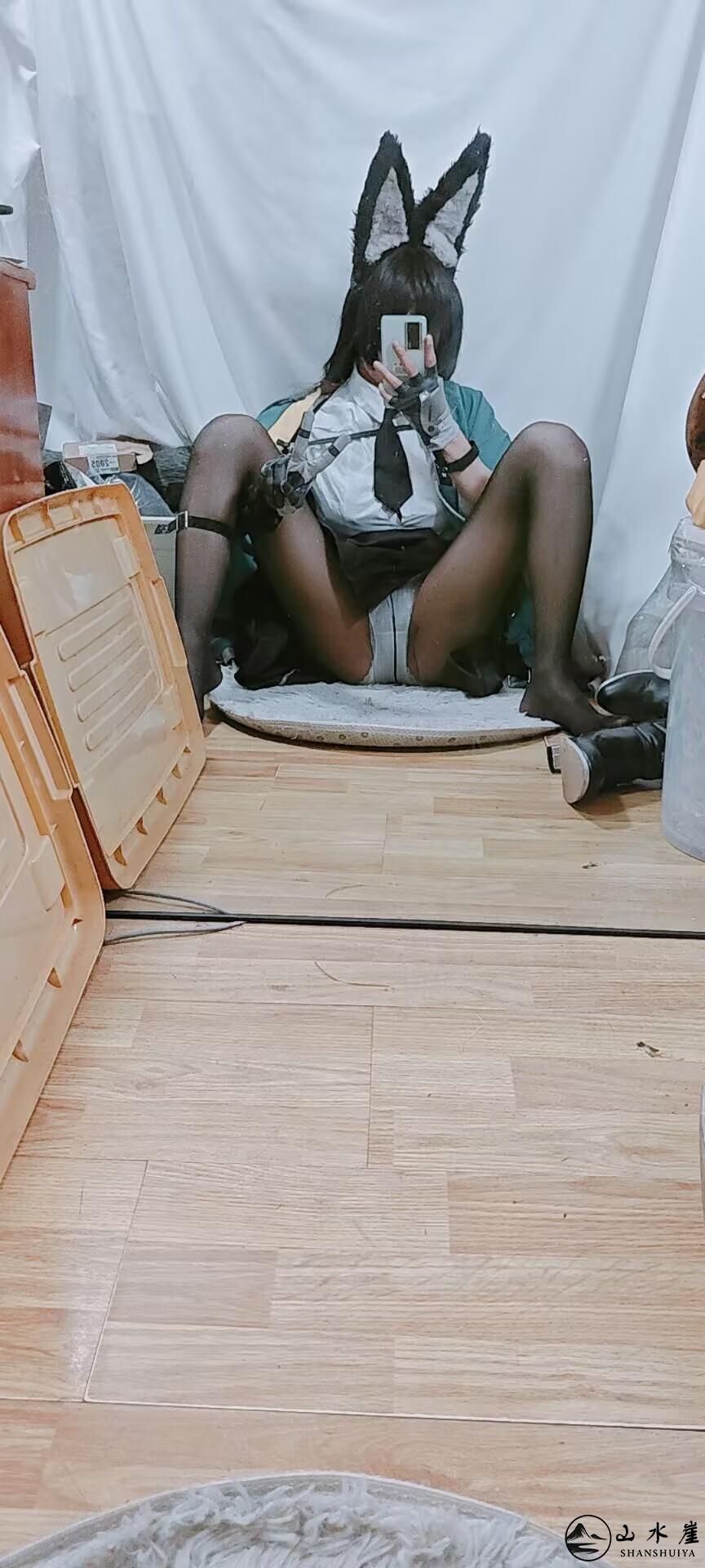 [图片：1e7a9fbdbfad56cb1596bb6907418a34.jpg]